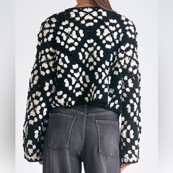 Elan Vintage Daisey Black/White Crochet Flower Cardigan - Small - Picture 4 of 4